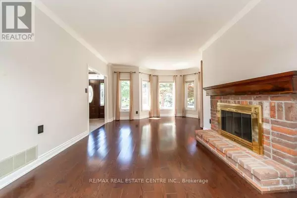 Mississauga (east Credit), ON L5M3M4,1714 COVINGTON TERRACE