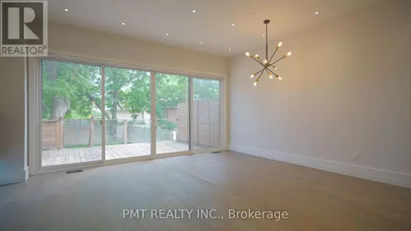 Toronto (alderwood), ON M8W2M1,435 VALERMO DRIVE