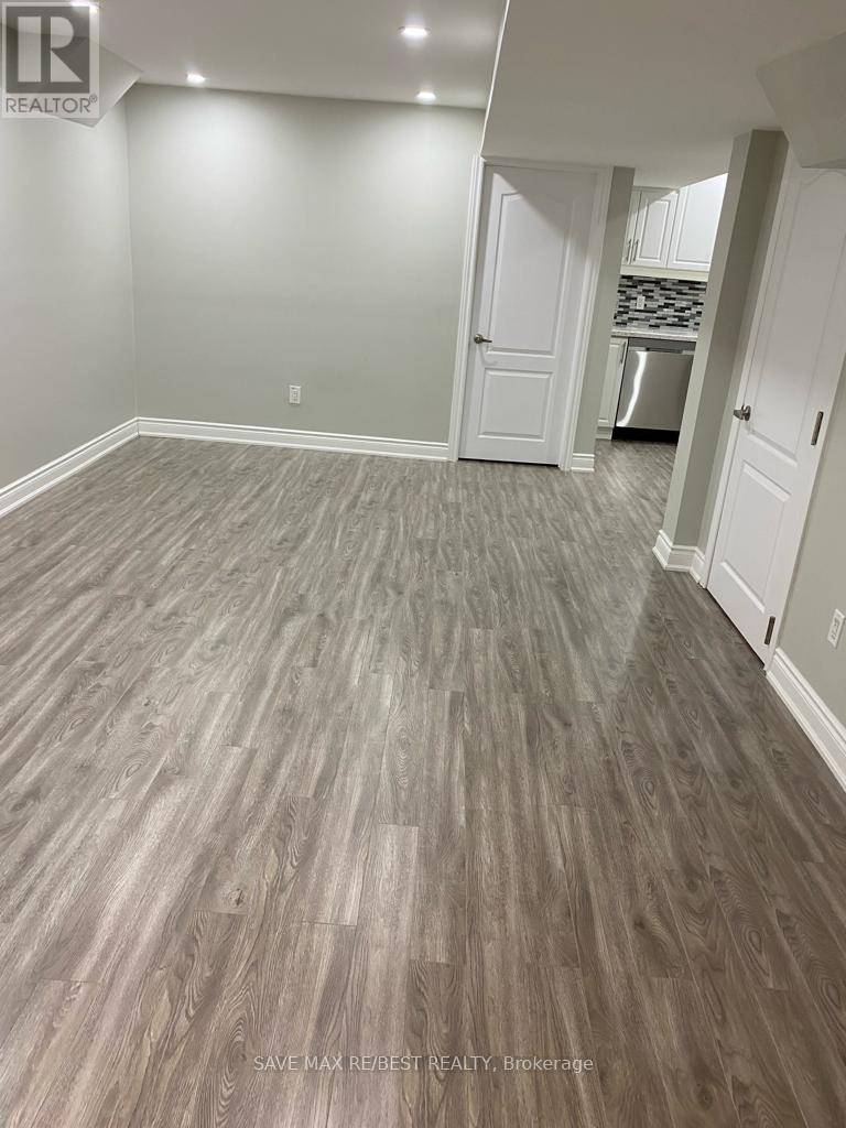 Brampton (bram West), ON L6Y6B1,20 Isle Royal TER #Bsmt