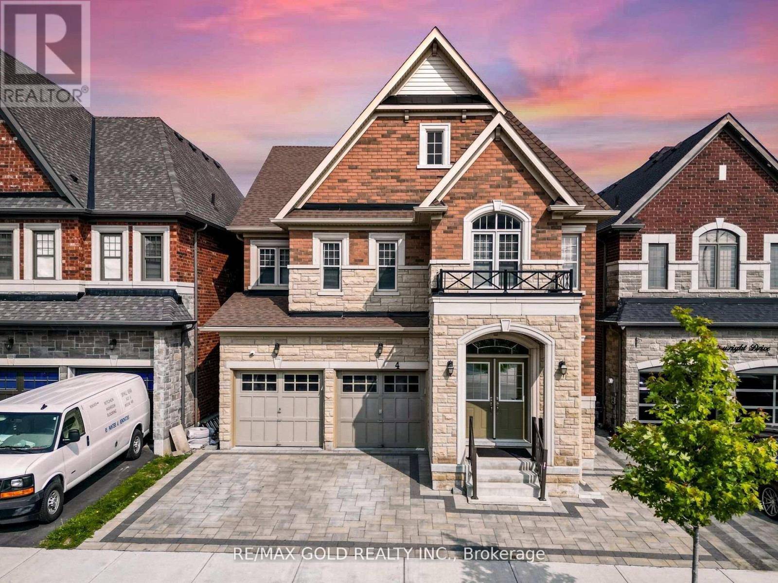 4 WAINWRIGHT DRIVE, Brampton (northwest Brampton), ON L7A0C7