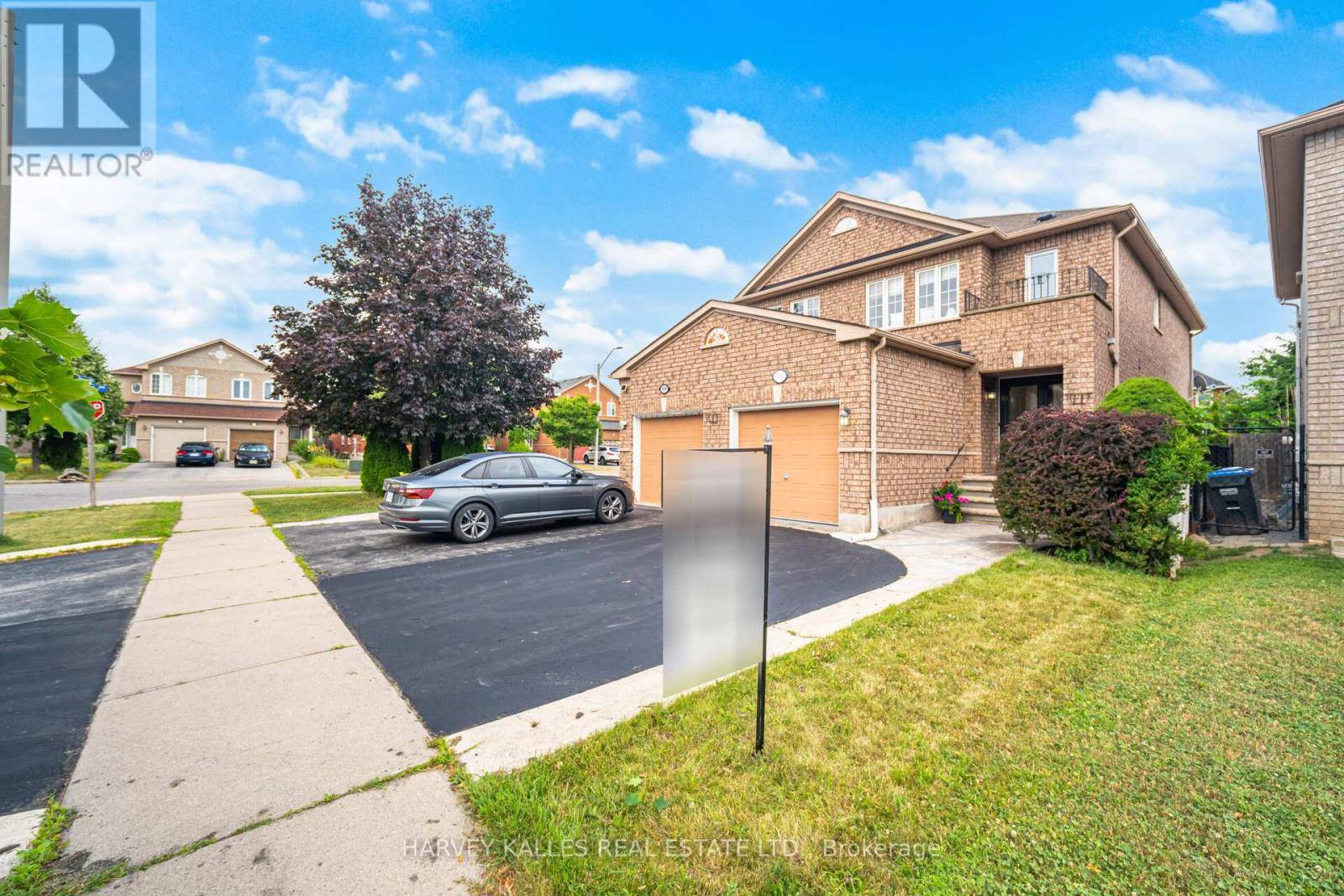 Mississauga (meadowvale), ON L5N8J1,7693 DOVERWOOD DRIVE