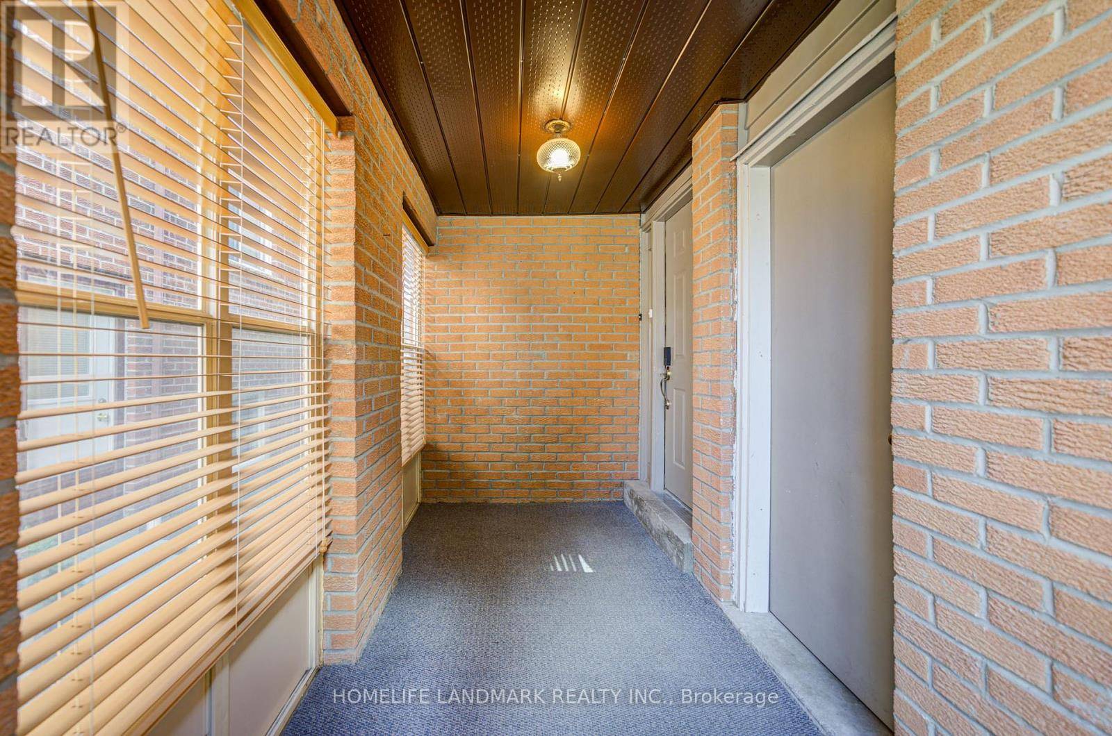 Mississauga (creditview), ON L5C3M2,4097 QUAKER HILL DRIVE