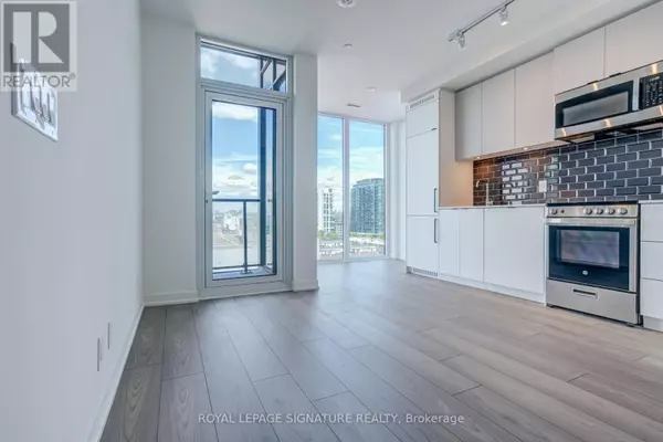 Toronto (south Parkdale), ON M6K1Z7,285 Dufferin St ST West #728