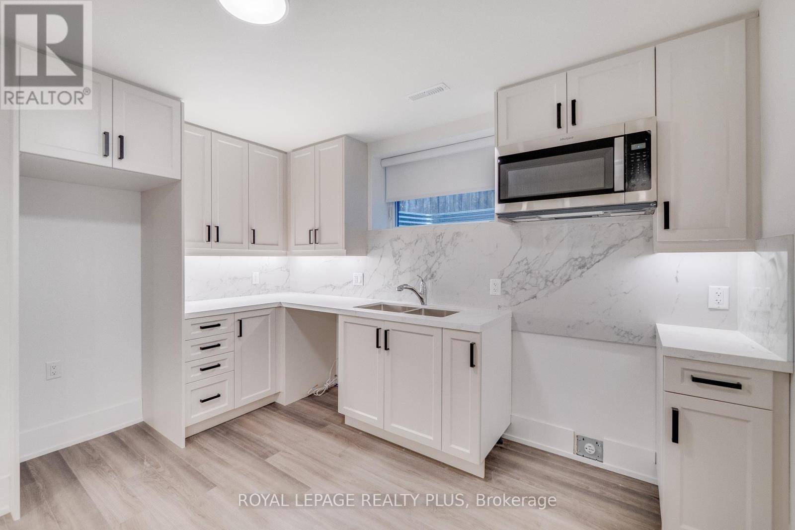 1077 Fourth ST #Bsmt, Mississauga (lakeview), ON L5E1K4