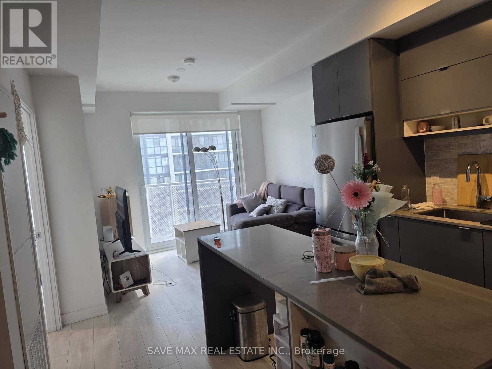 Mississauga (city Centre), ON L5B0L4,4065 Confederation Pkwy #2701