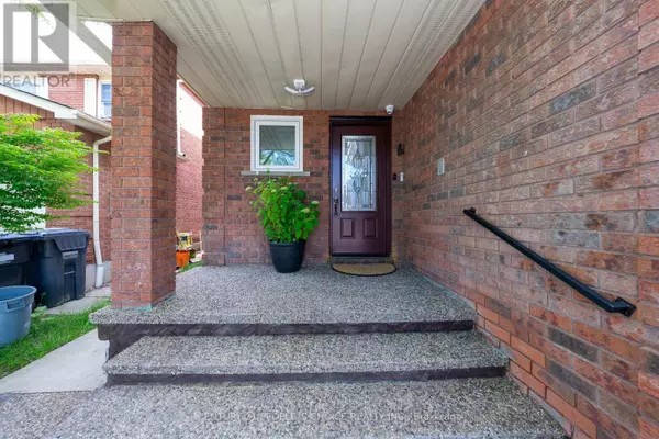 Brampton (fletcher's Creek South), ON L6W3Y9,32 PAYTON CRESCENT