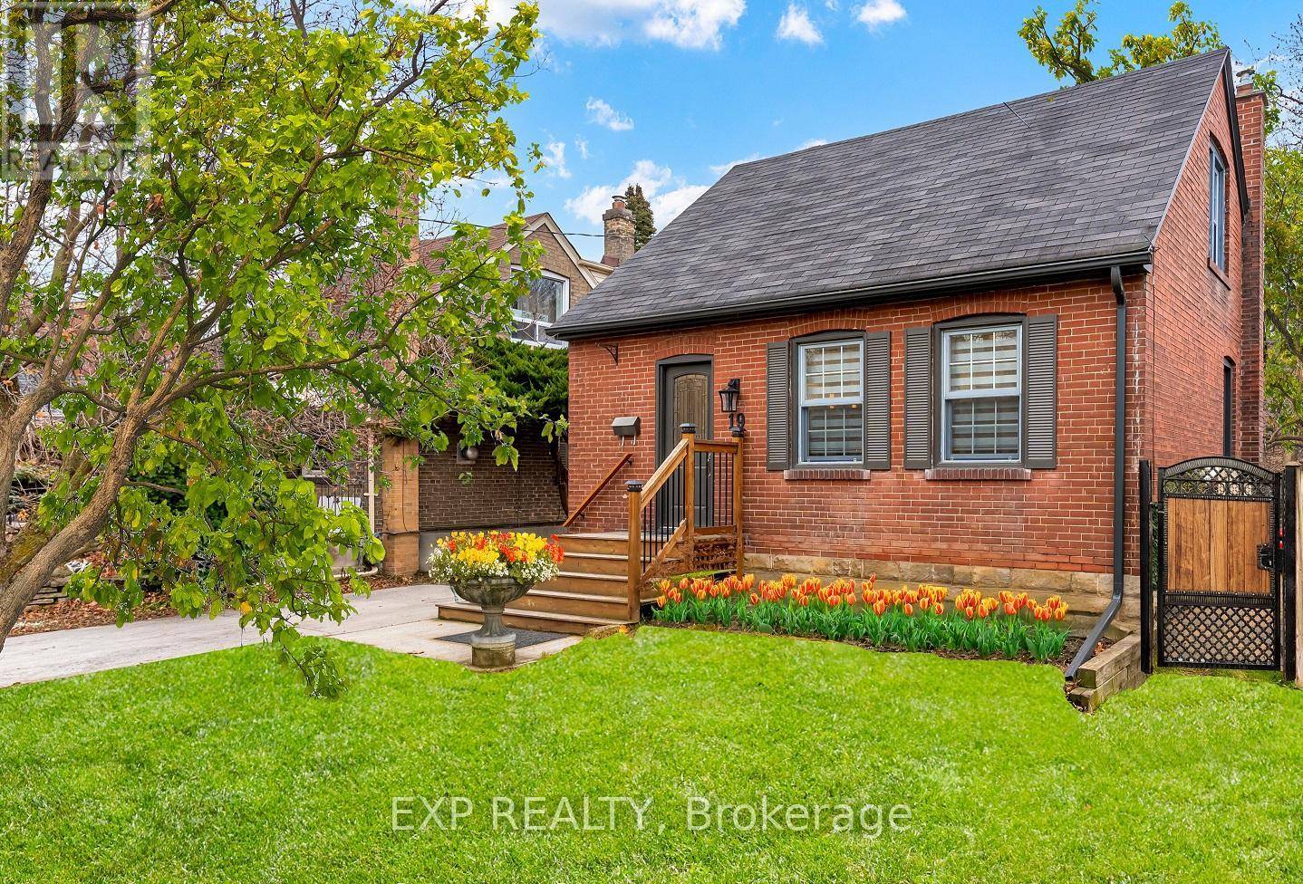 Toronto (mimico), ON M8V1X3,19 ALBANI STREET