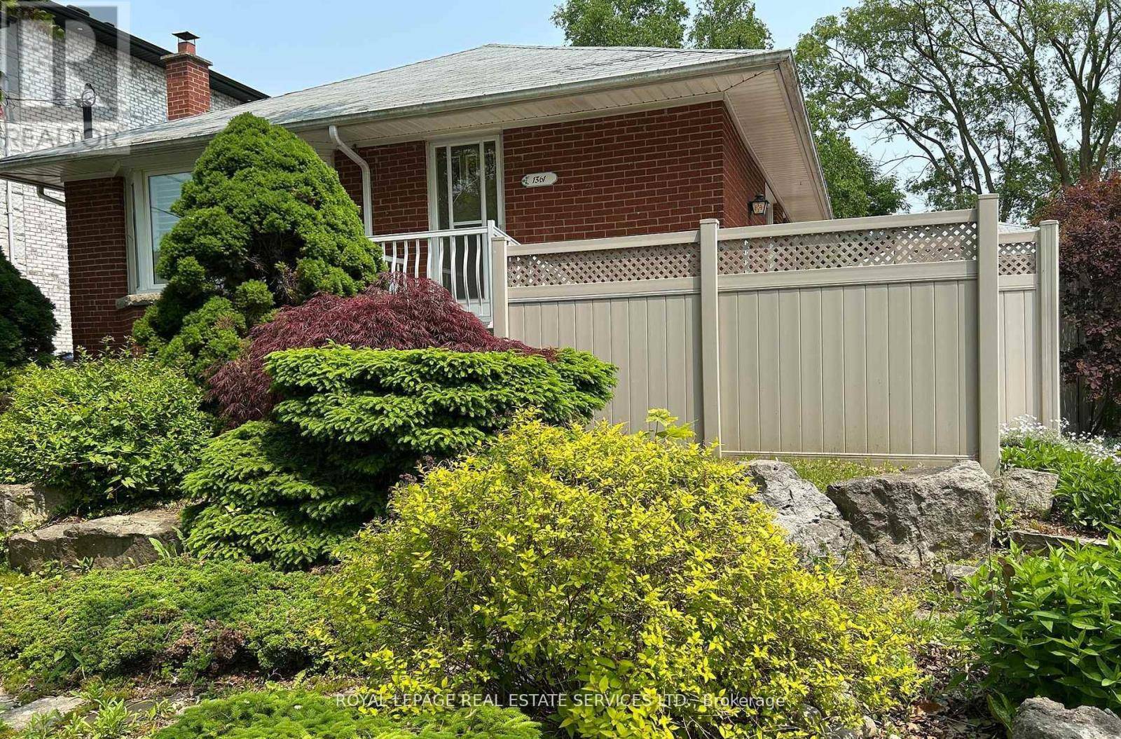 Mississauga (mineola), ON L5G4B3,1361 KENMUIR AVENUE