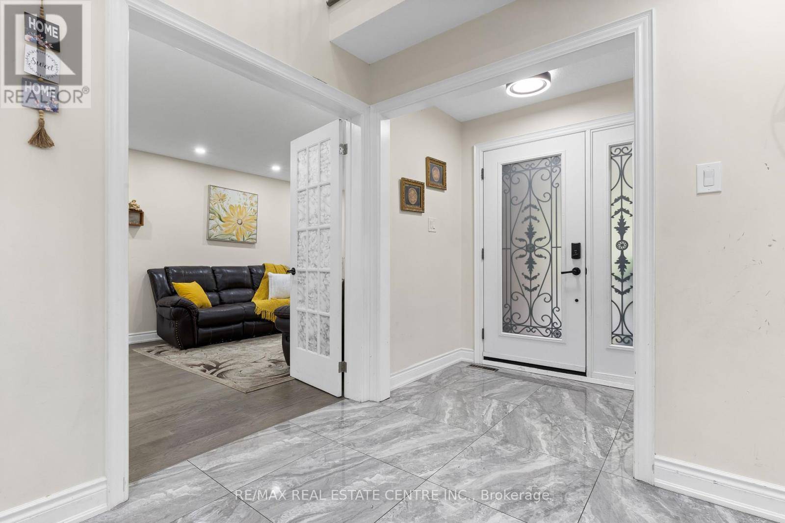 Brampton (northwood Park), ON L6X2K7,82 FLOWERTOWN AVENUE