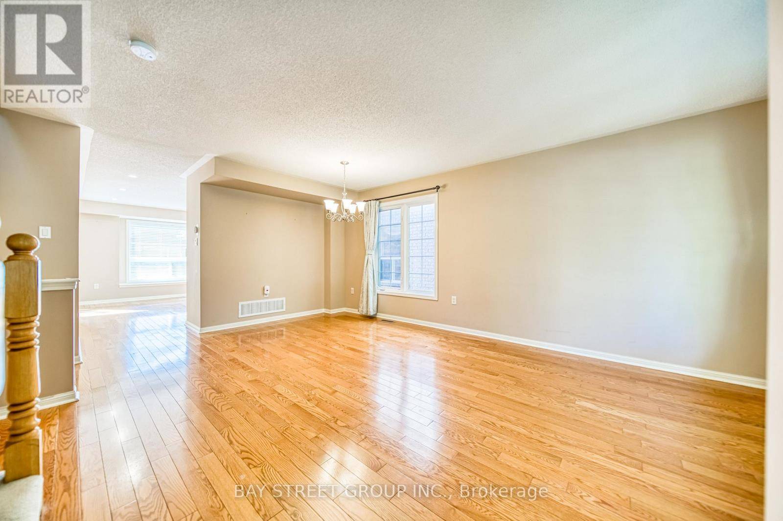 Oakville (wt West Oak Trails), ON L6M3Y6,1273 GLENROSE CRESCENT