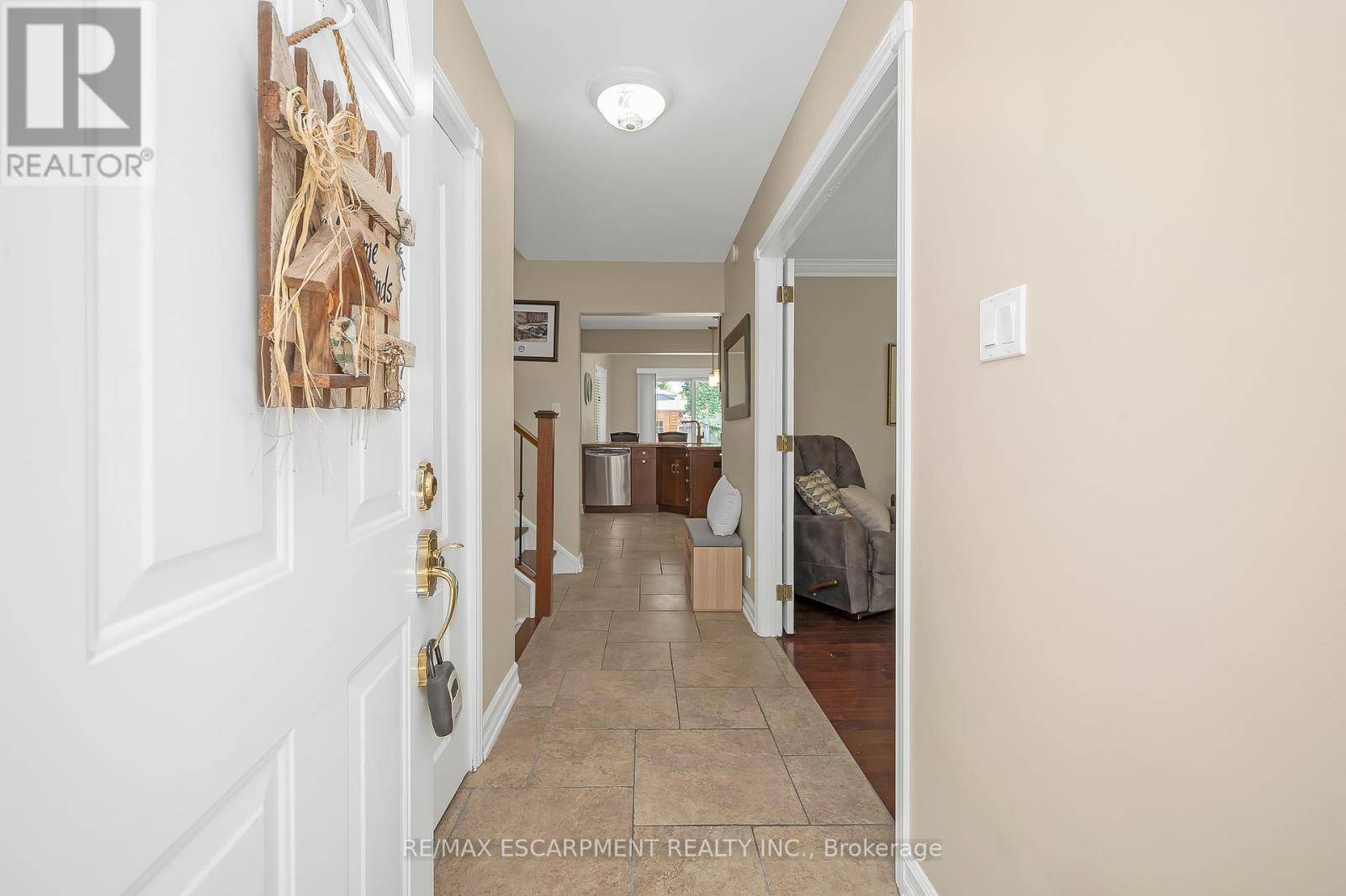 Burlington (shoreacres), ON L7L2T8,577 LOUISE DRIVE