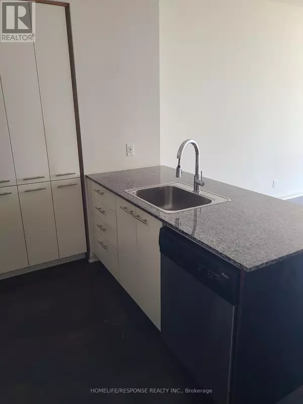 Toronto (islington-city Centre West), ON M9B1S9,1 VALHALLA INN RD #2103