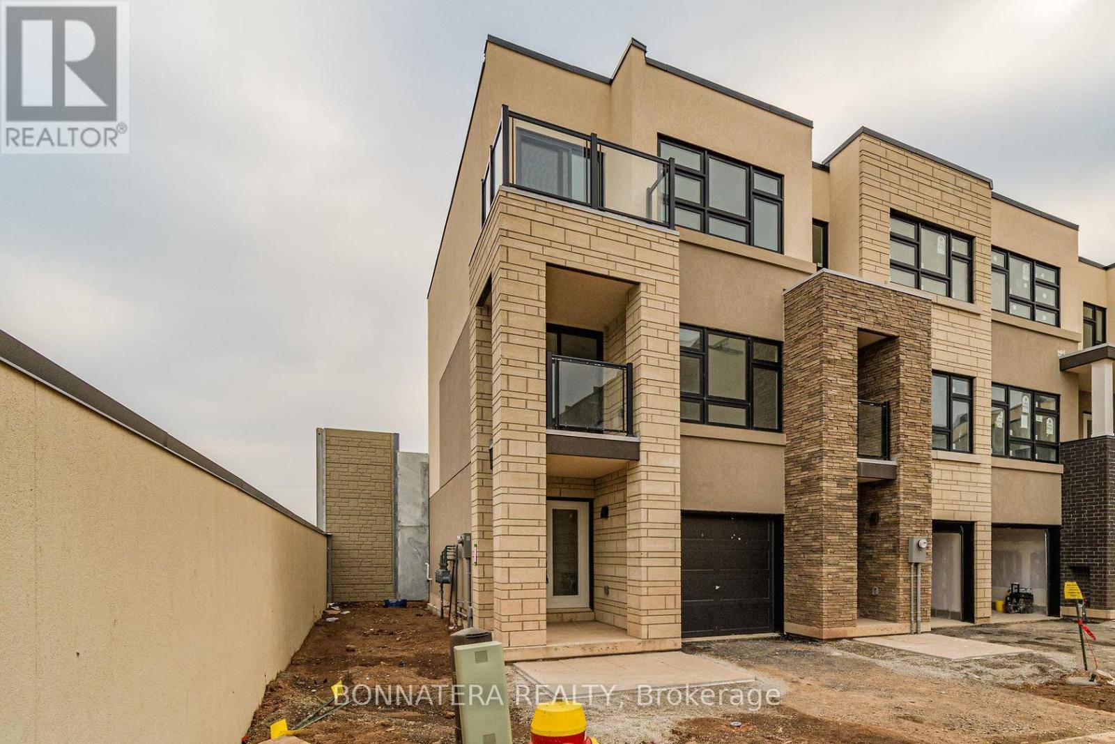 Burlington (lasalle), ON L7T0C3,1121 Cooke BLVD #59
