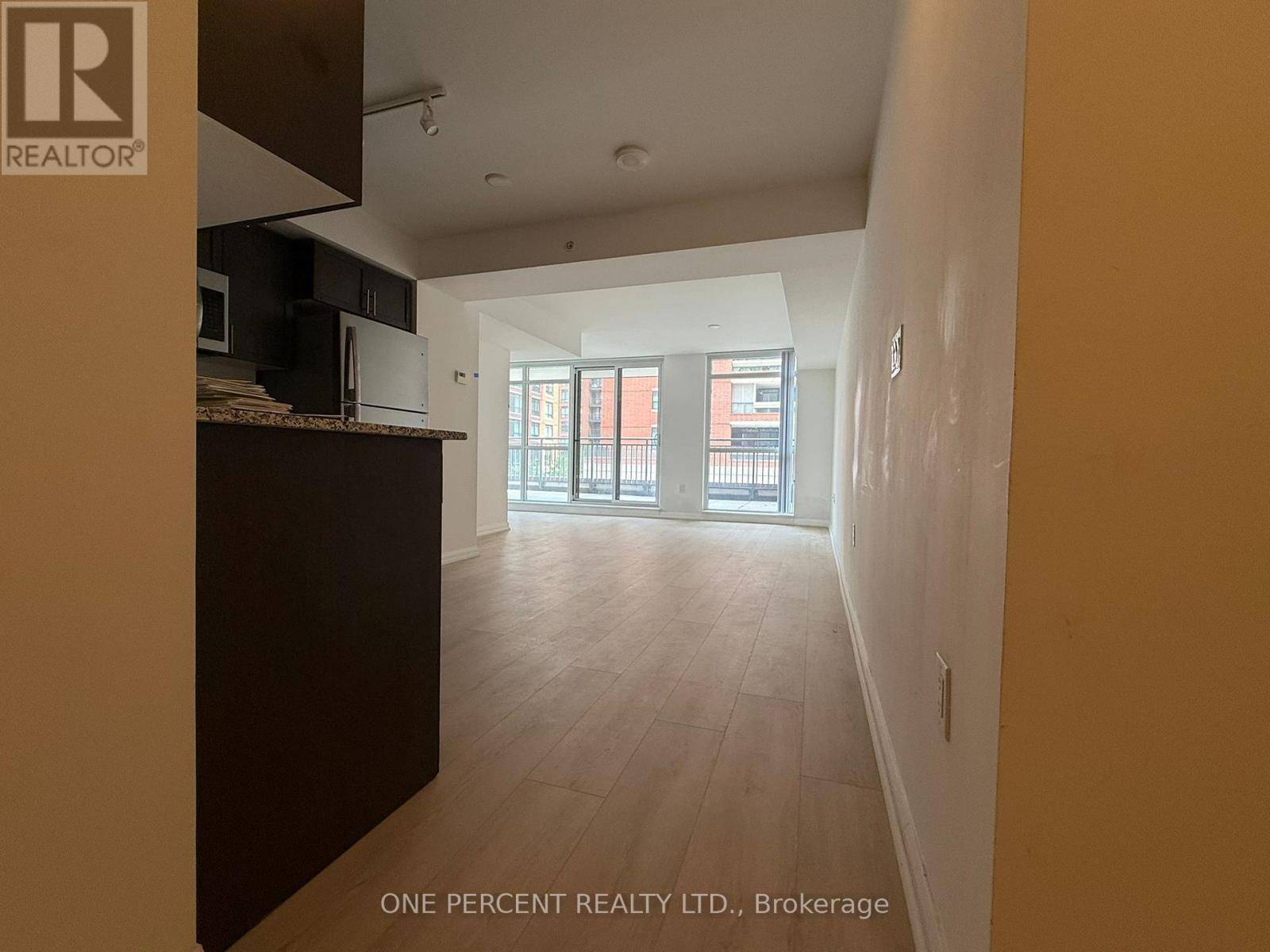 Toronto (yorkdale-glen Park), ON M6A2S7,3091 Dufferin ST #232