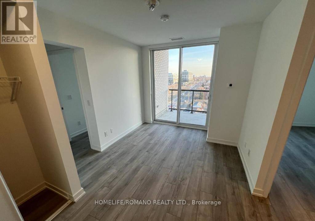 Toronto (downsview-roding-cfb), ON M3M0E1,3100 Keele ST #1014