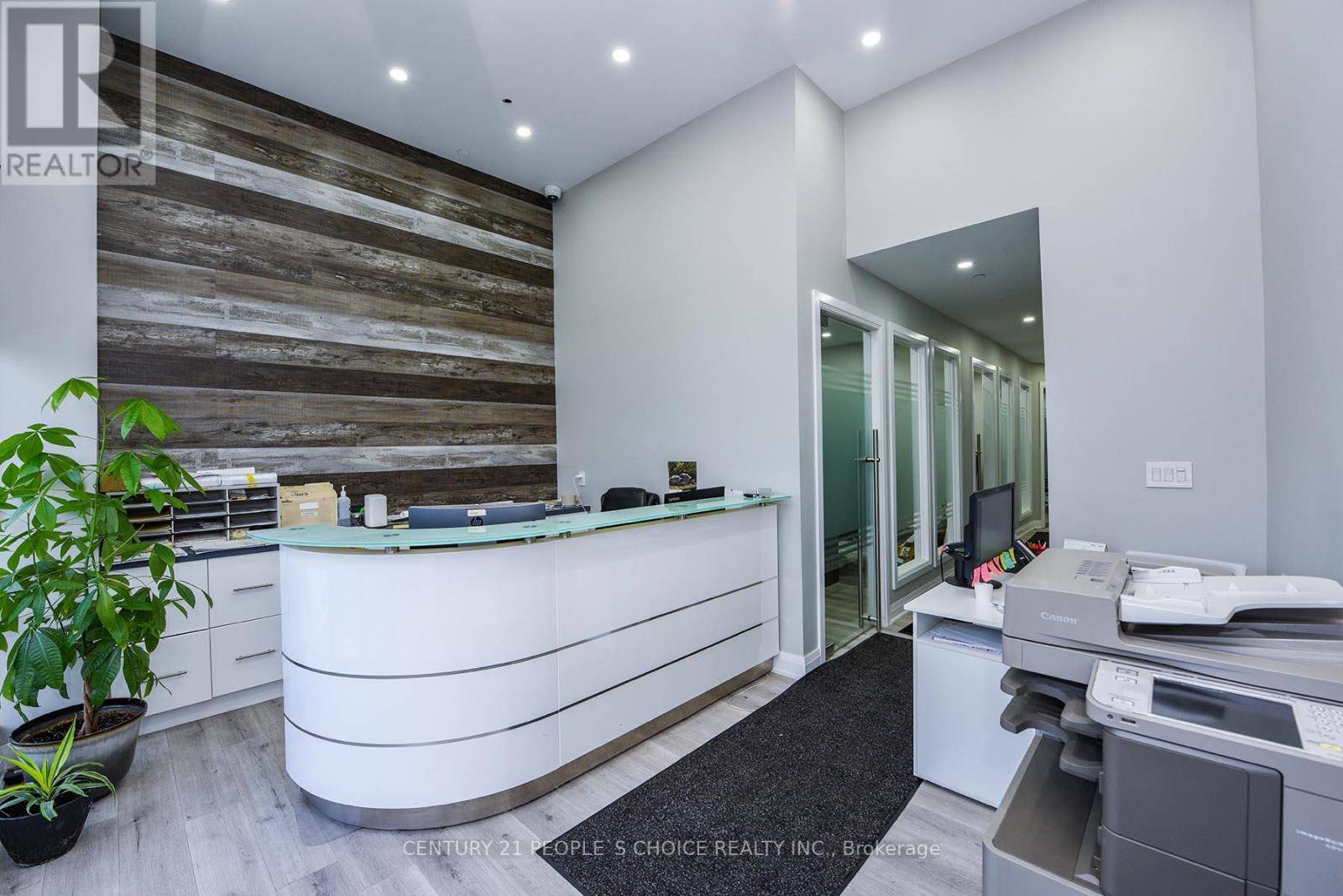 Brampton (steeles Industrial), ON L6T5A2,7956 Torbram RD #18