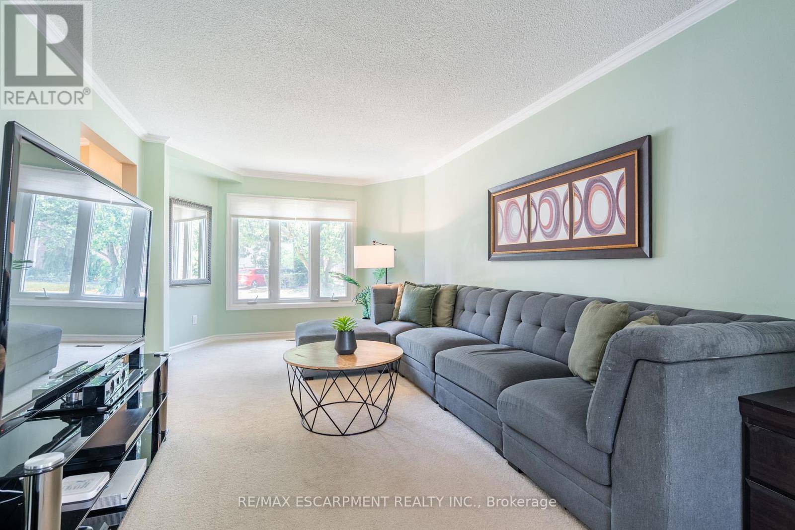 Burlington (brant Hills), ON L7P4R3,2155 Duncaster DR #7