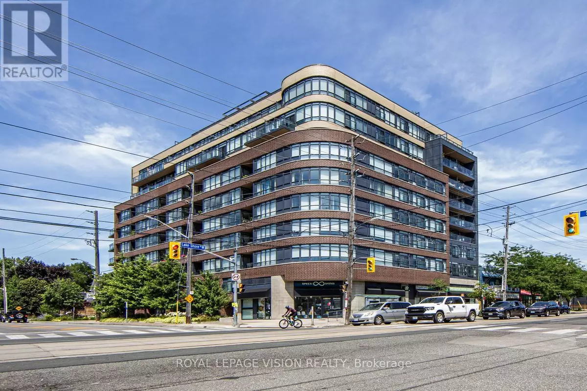 Toronto (mimico), ON M8V0A7,11 Superior AVE #708