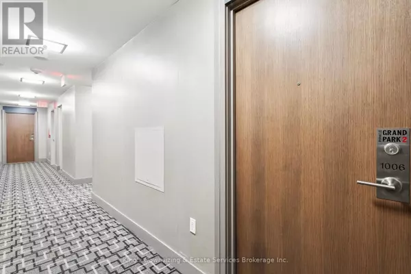 Mississauga (city Centre), ON L5B0K4,3975 Grand Park DR #1006