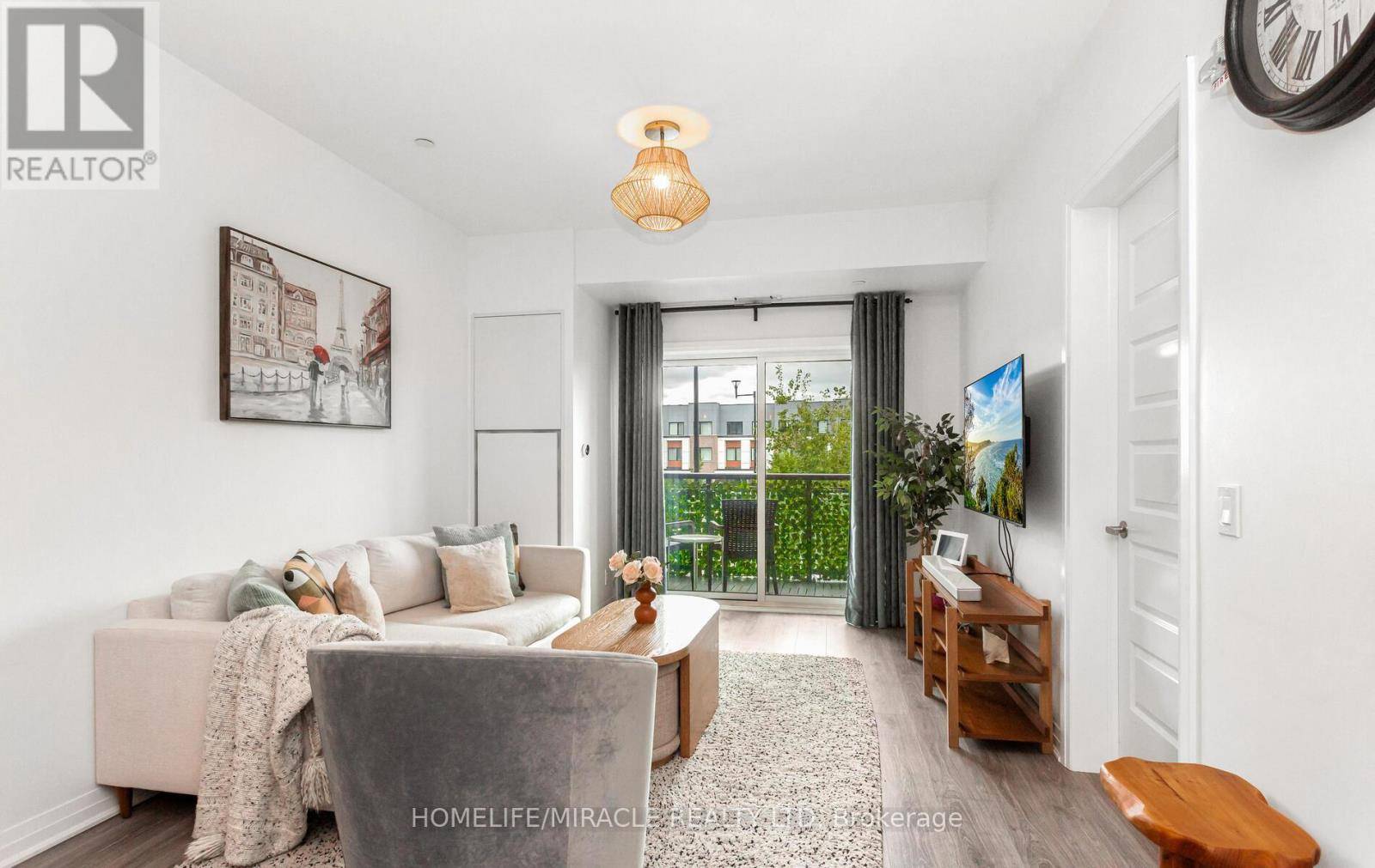 Oakville (go Glenorchy), ON L6H0X3,128 Grovewood Common #204