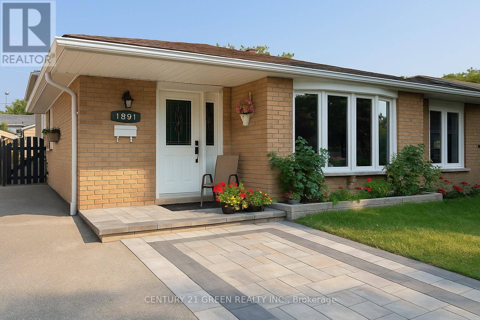 Mississauga (clarkson), ON L5J1C8,1891 SILVERBERRY CRESCENT