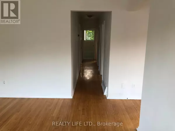 Toronto (brookhaven-amesbury), ON M6M2Z6,54 GARSIDE CRESCENT