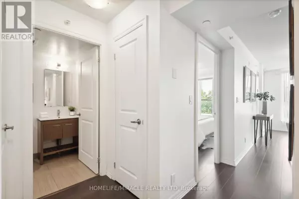 Toronto (west Humber-clairville), ON M9W0C6,80 Esther Lorrie DR #607