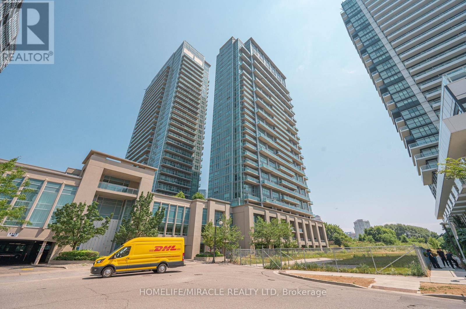 Toronto (mimico), ON M8Y0A7,155 Legion RD North #1401