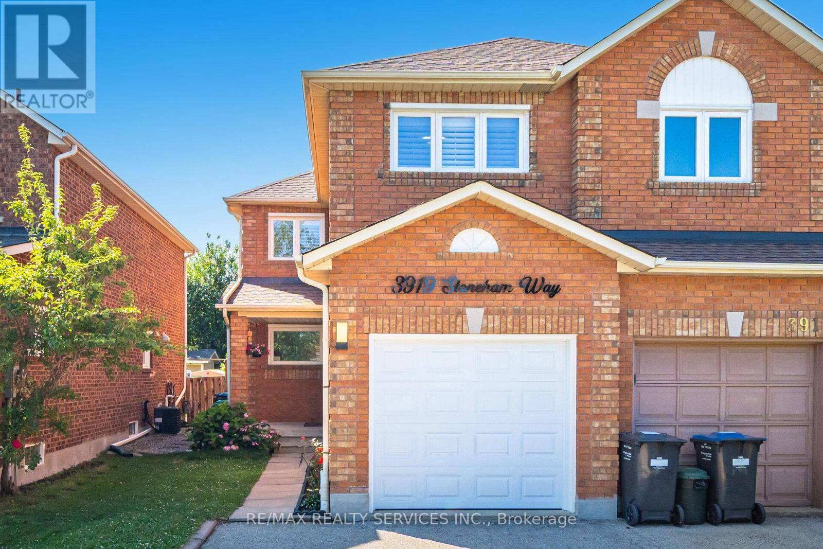 Mississauga (lisgar), ON L5N6Y6,3919 STONEHAM WAY