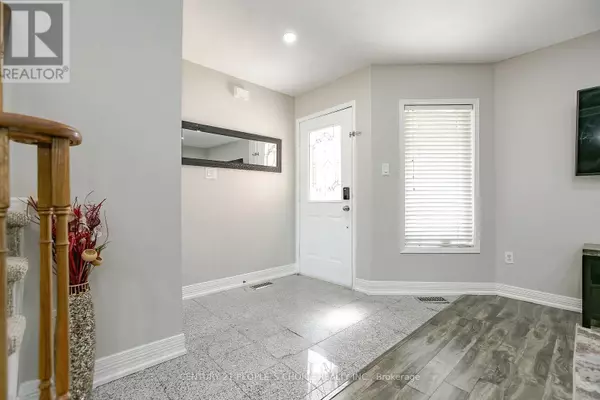 Brampton (fletcher's West), ON L6Y5B1,27 CARUSO DRIVE