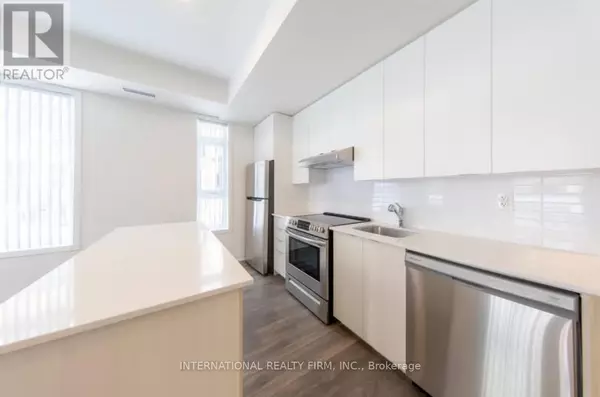 Toronto (keelesdale-eglinton West), ON M6M0C1,100 Canon Jackson DR #G-106