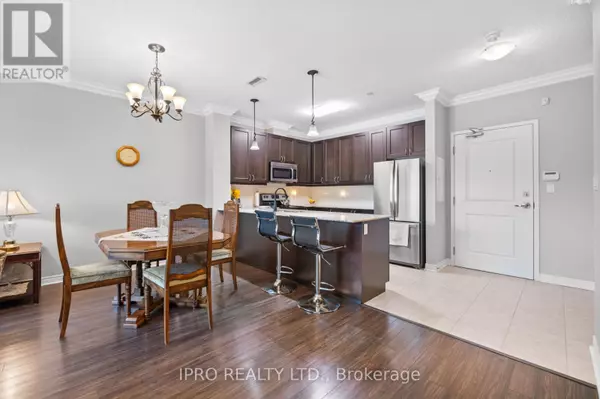 Milton (sc Scott), ON L9T8P9,33 Whitmer ST #112
