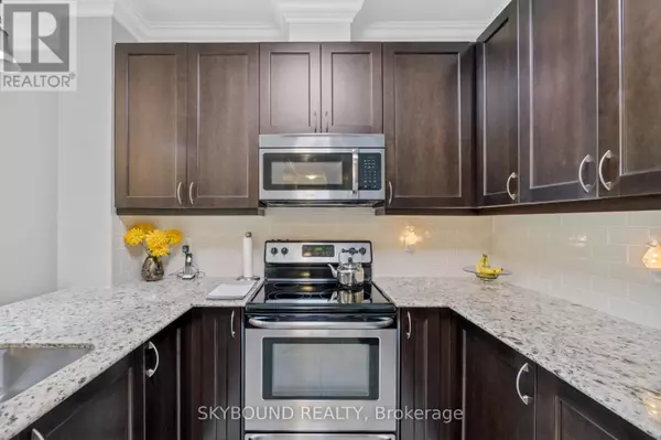 Milton (sc Scott), ON L9T8P9,33 Whitmer ST #112
