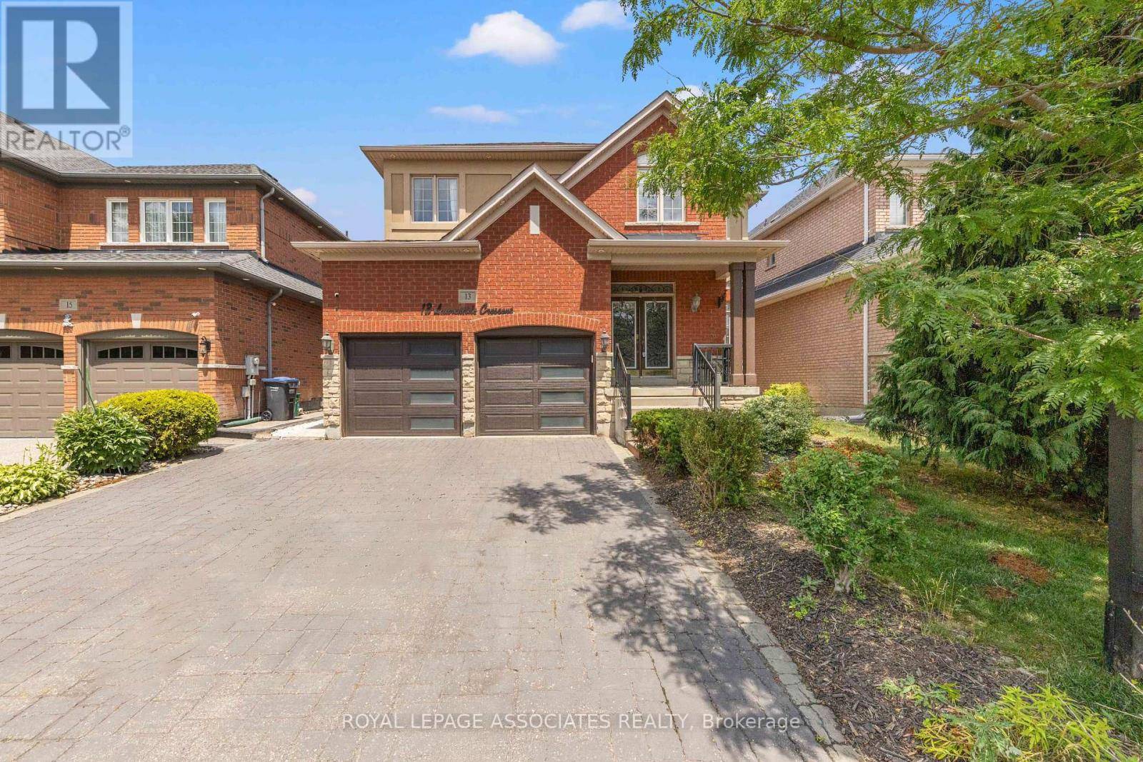 Brampton (vales Of Castlemore North), ON L6P1Y4,13 LAURENTIDE CRESCENT