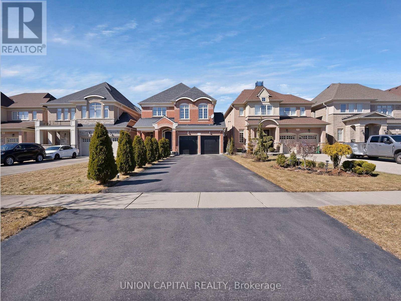 7 LEGENDARY CIRCLE, Brampton (bram West), ON L6Y0R9