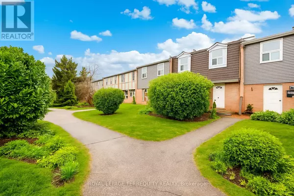 1050 Shawnmarr RD #45, Mississauga (lorne Park), ON L5H3V1