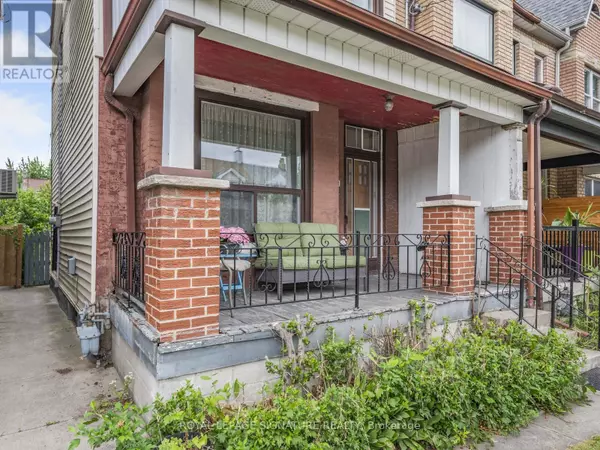 Toronto (dovercourt-wallace Emerson-junction), ON M6P3W1,80 SYMINGTON AVENUE