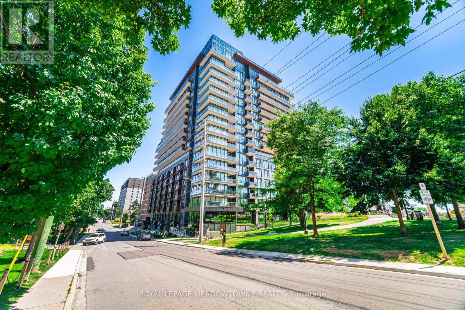 21 Park ST East #307, Mississauga (port Credit), ON L5G1L7