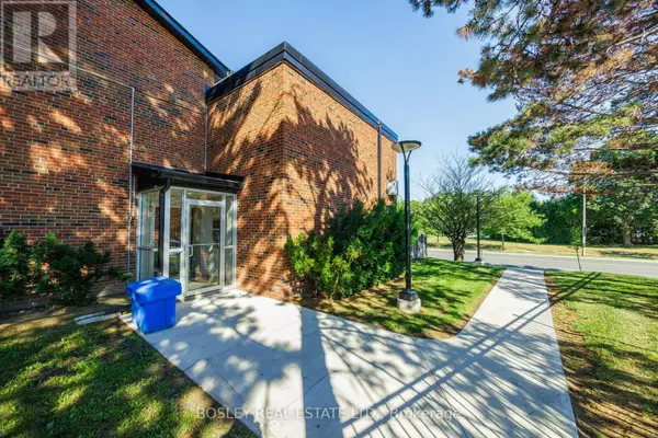 Toronto (markland Wood), ON M9C2A4,4345 Bloor ST West #60