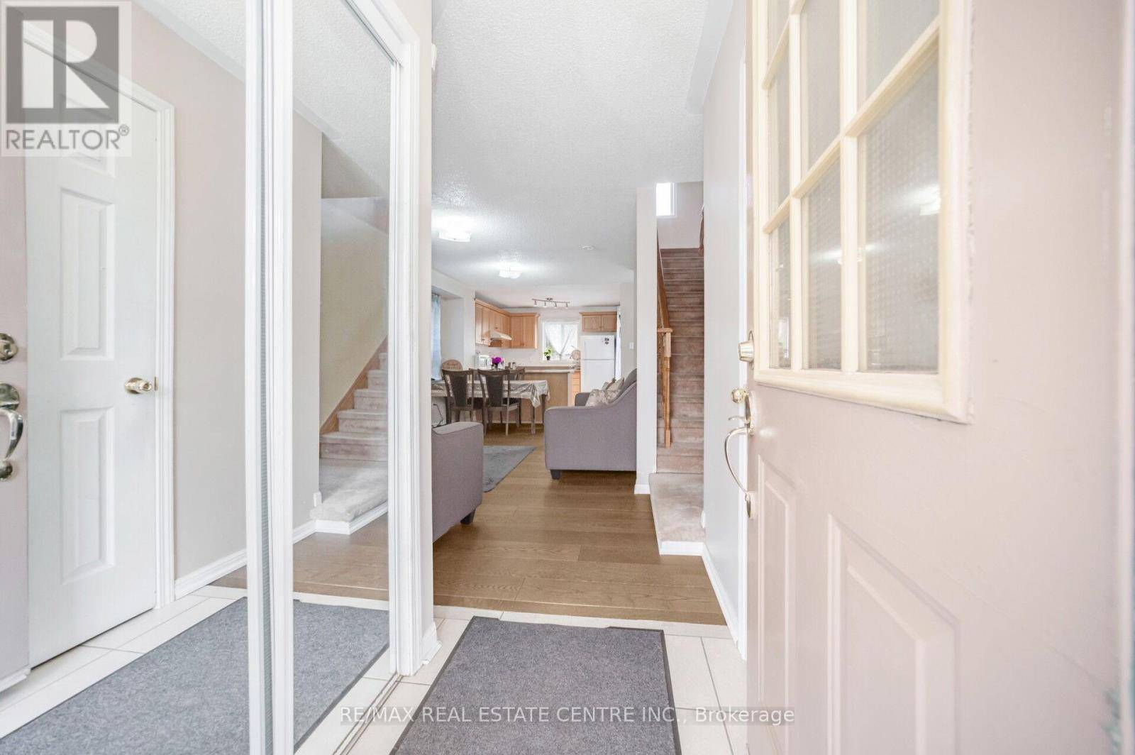 Brampton (sandringham-wellington), ON L6R2R5,10 STARFISH COURT