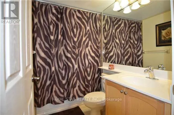 Toronto (west Humber-clairville), ON M9W7J4,700 Humberwood BLVD #2616