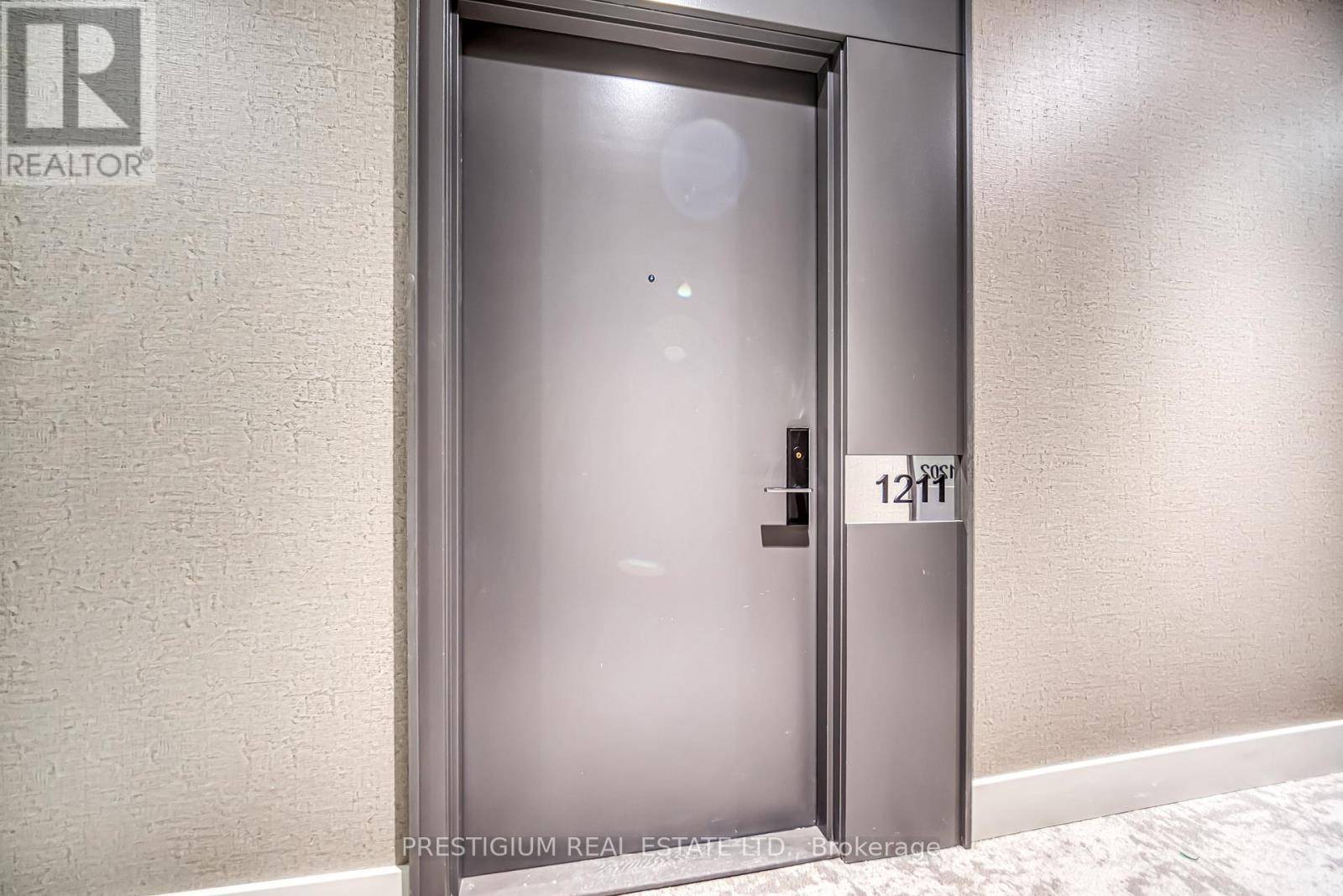Toronto (south Parkdale), ON M6K1E6,1182 King ST West #1211