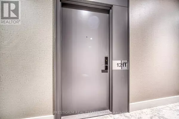 Toronto (south Parkdale), ON M6K1E6,1182 King ST West #1211