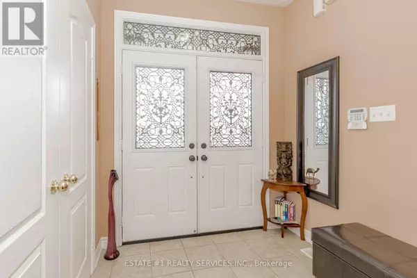 Brampton (bram West), ON L6Y0P3,50 YOUNG DRIVE