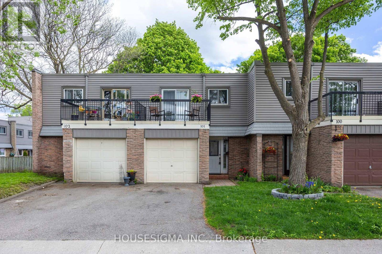 2315 Bromsgrove RD #101, Mississauga (clarkson), ON L5J4A6