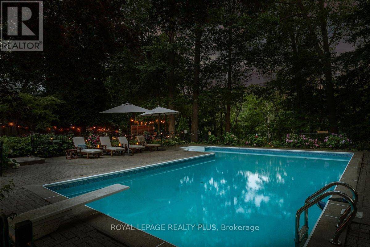 Mississauga (lorne Park), ON L5J3E4,1258 RAVINE DRIVE