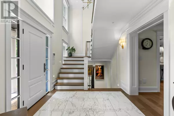 Oakville (oo Old Oakville), ON L6J3M7,55 ALLAN STREET