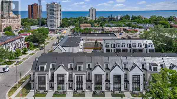 2274 SOVEREIGN STREET, Oakville (br Bronte), ON L6L0H9