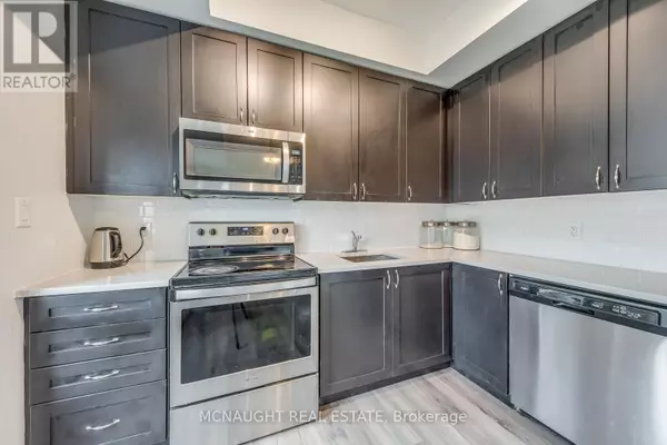 Toronto (keelesdale-eglinton West), ON M6M0B5,9 Forbes AVE #2