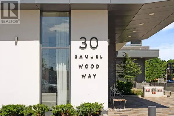 Toronto (islington-city Centre West), ON M9B0C9,30 SAMUEL WOOD WAY #1010